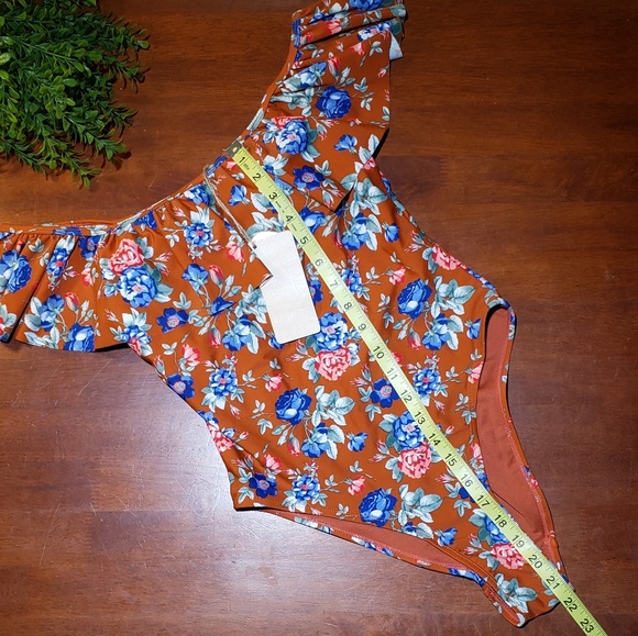 *SALE* NWT Cabana del Sol Off Shoulder Swimsuit - Picture 4 of 8